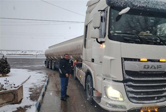 تداوم سوخت‌رسانی فارس در دل برف‌ و بوران